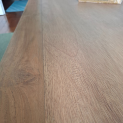 table basse en noyer et chêne