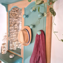 Portemanteau mural bois et verte sauge avec miroir