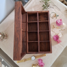 Boîte à thé ancienne Pagès en bois et laiton – Rénovée, 8 compartiments – Idée déco